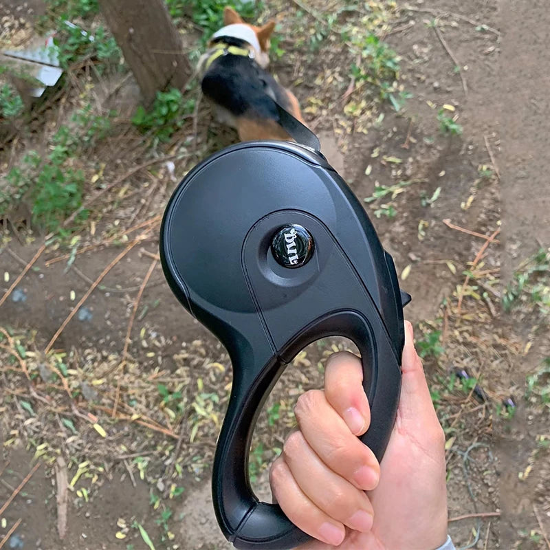 Strong Pet Leash Retractable Large Dog Extendable Strap Outdoor Walking Puppy Cats Roulette For Small Dogs Poop Bag Dispenser 8M